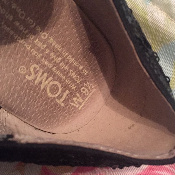 Toms Black Sequin Wedges - Picture 8 of 8
